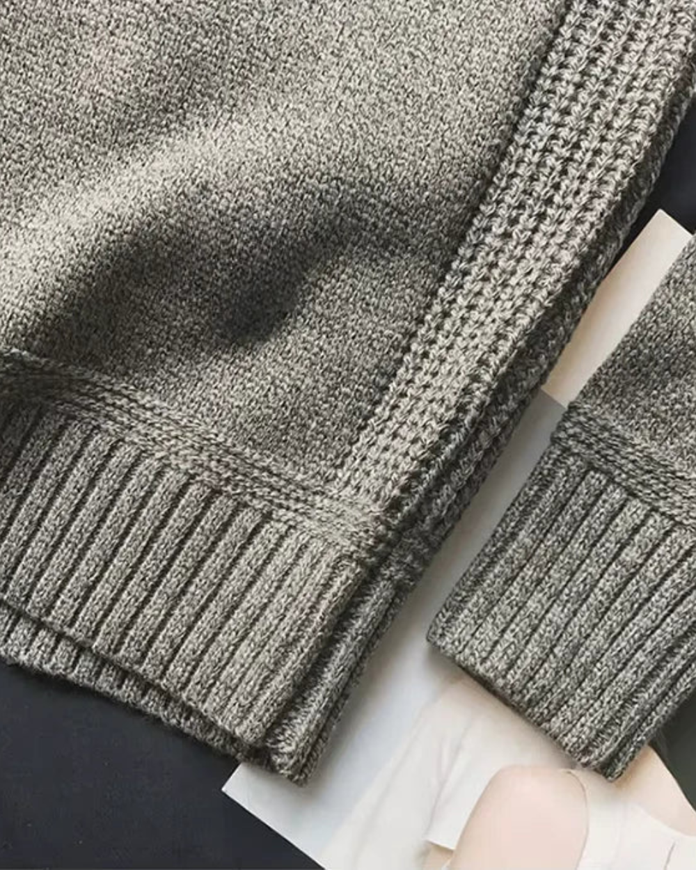 Pull à Col Rond avec Coudières pour Homme