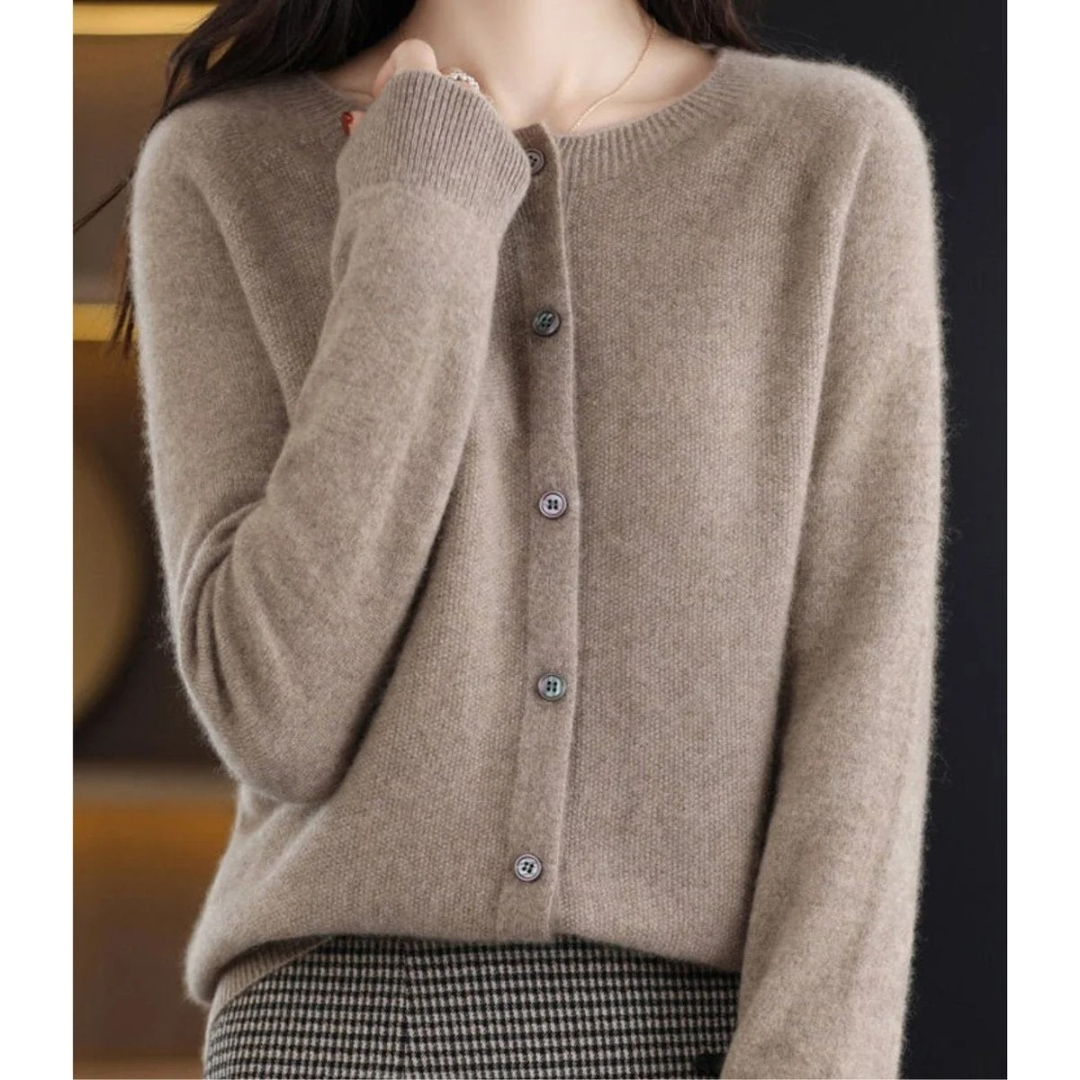 Cardigan Boutonné en Maille Douce pour Femme