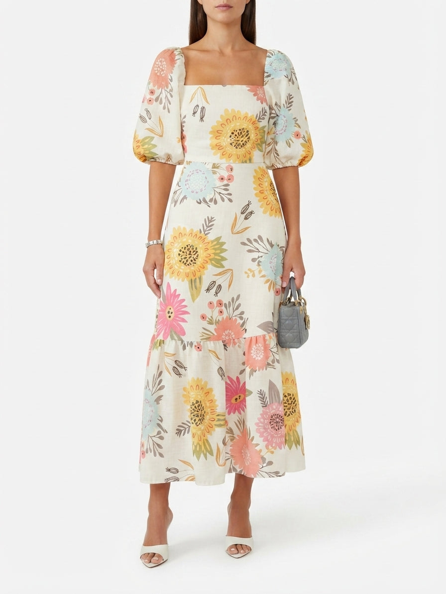 Robe Fleurie avec Décolleté Carré et Manches Bouffantes